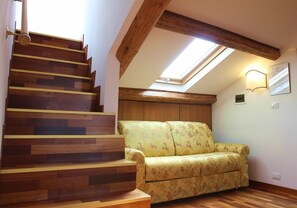 Smart TV, reproductor de DVD, libros y estéreo 