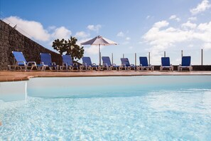 屋外プール、温水プール