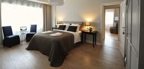 4 室のベッドルーム、アイロン / アイロン台、WiFi、ベッドシーツ