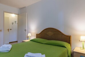 2 Schlafzimmer, Bügeleisen/Bügelbrett, kostenloses WLAN