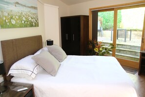 1 غرفة نوم ومكواة/لوح كي وواي فاي وملاءات أسرّة