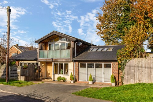 Schöne moderne Unterkunft - Schlafmöglichkeiten für 2 Erwachsene  