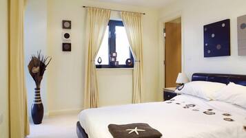 2 bedrooms, iron/ironing board, travel crib, WiFi