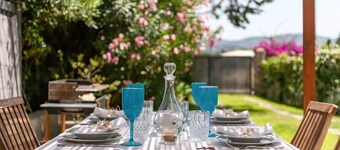 Weg naar Villasimius villa aan zee met tuin en gebruik van het zwembad