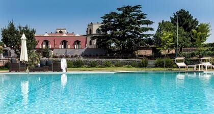 Villa on Wine Estate with PRIVATE POOL, Sea and Etna View, Terraces, Garden