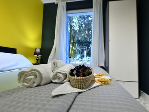 3 bedrooms, in-room safe, desk, soundproofing - The Roman Residence. (Roma)