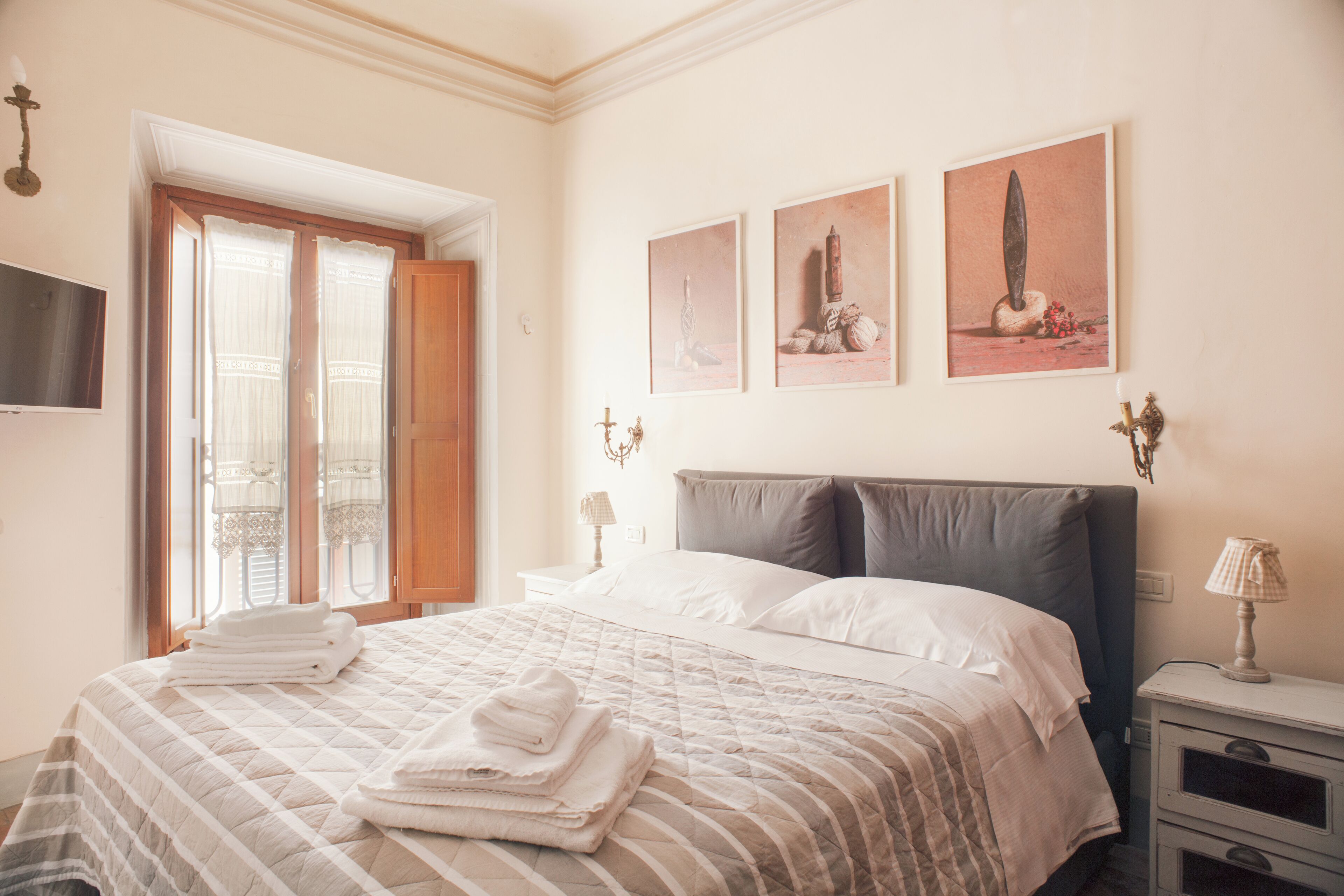 2 chambres, bureau, fer et planche à repasser, Wi-Fi gratuit