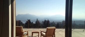 Villa avec piscine avec vue sur les lacs au-dessus de Stresa