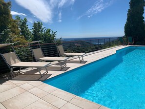 Pool - Villa with swimming pool overlooking the lakes above Stresa (Gignese)