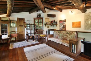 Interior -  Apartment Poesia 2 bedrooms/ pool and garden in Bagni di Lucca (Bagni di Lucca)
