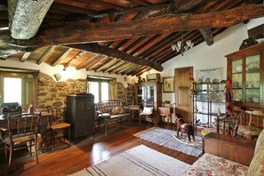Interior -  Apartment Poesia 2 bedrooms/ pool and garden in Bagni di Lucca (Bagni di Lucca)