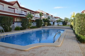 Pool - Stunning Townhouse with Shared Communal Pool (Rojales)
