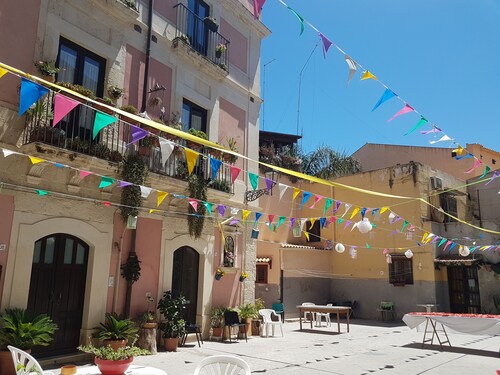 Apartment in the historic center of the island of Ortigia. Fast WiFi-smart working