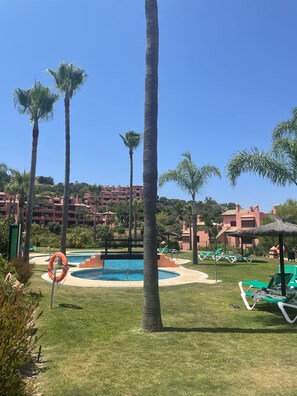 Ulkouima-allas, lämmitetty uima-allas