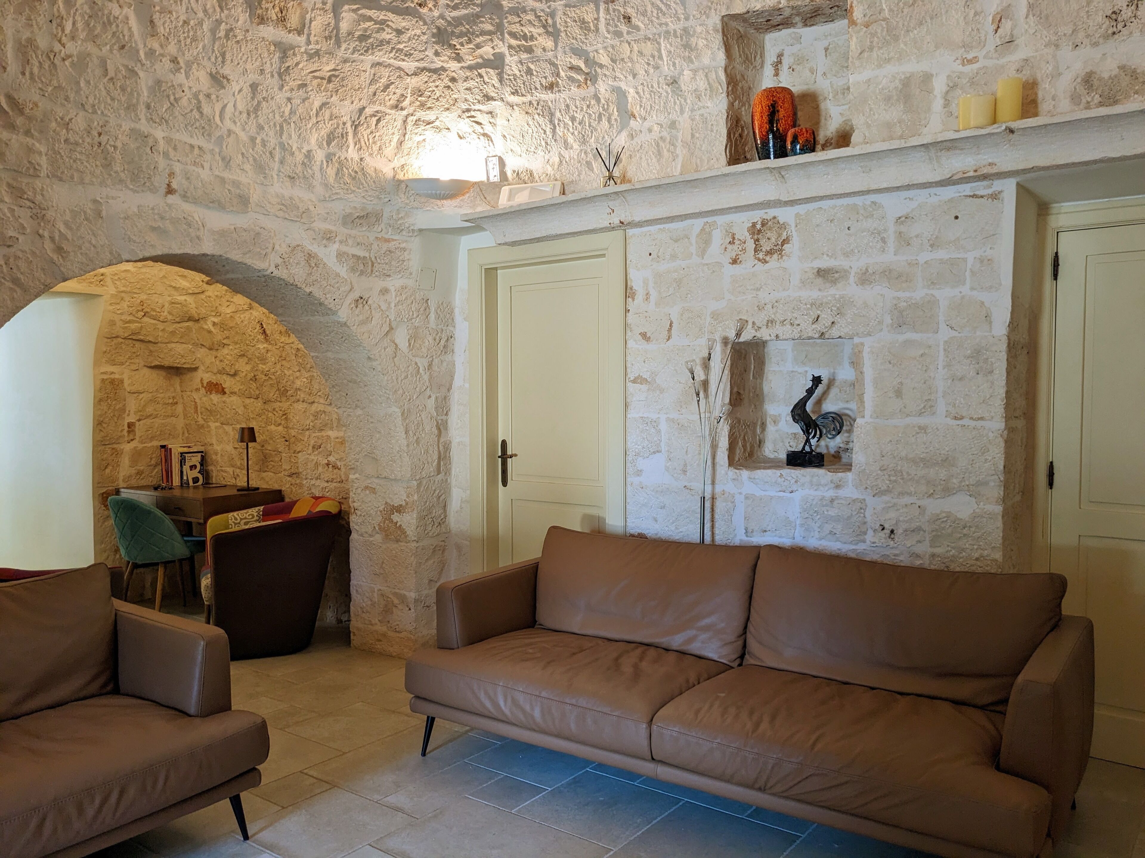 TV connectée, jeux vidéo, lecteur de DVD, baby-foot