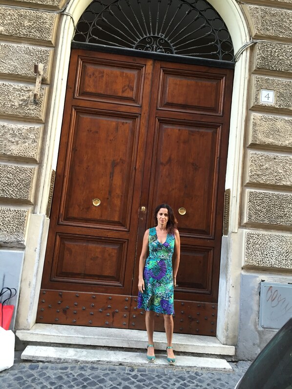 Exterior detail - cosy apartment rome city center heart of trastevere on gianicolo hill (Roma)
