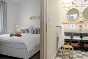 2 habitaciones, tabla de planchar con plancha, wifi y ropa de cama 