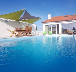 Piscine extérieure, piscine chauffée