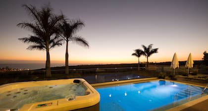 Ananda Views Meloneras. Moderne Familienvilla, Meerblick und kostenloses Internet