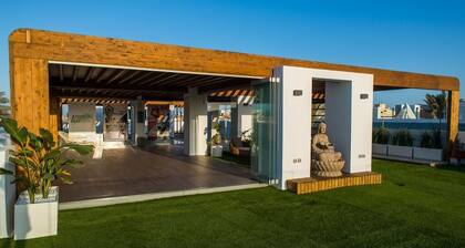 BEL APPARTEMENT AVEC PISCINE A SUNSET BRISTOL