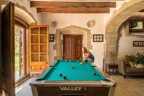 غرفة الألعاب