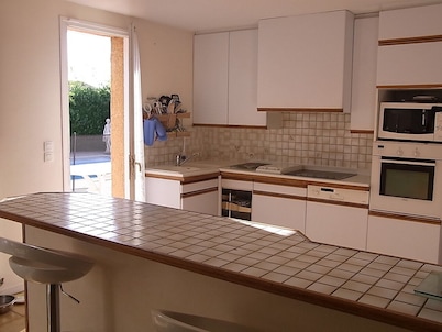 La Salvetat Saint Gilles: House / Villa - LA SALVETAT ST GILLES