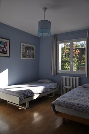 4 Schlafzimmer, Bügeleisen/Bügelbrett, Reisekinderbett, kostenloses WLAN