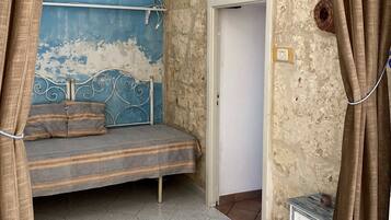 2 camere, ferro/asse da stiro, Wi-Fi gratuito, lenzuola