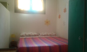 1 sovrum, strykjärn/strykbräda, wi-fi och sängkläder