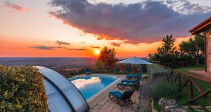 IL CASALE DEL NONNO 8 + 2 nukkuu, huvila yksityinen uima-allas yksinomaiseen käyttöön!