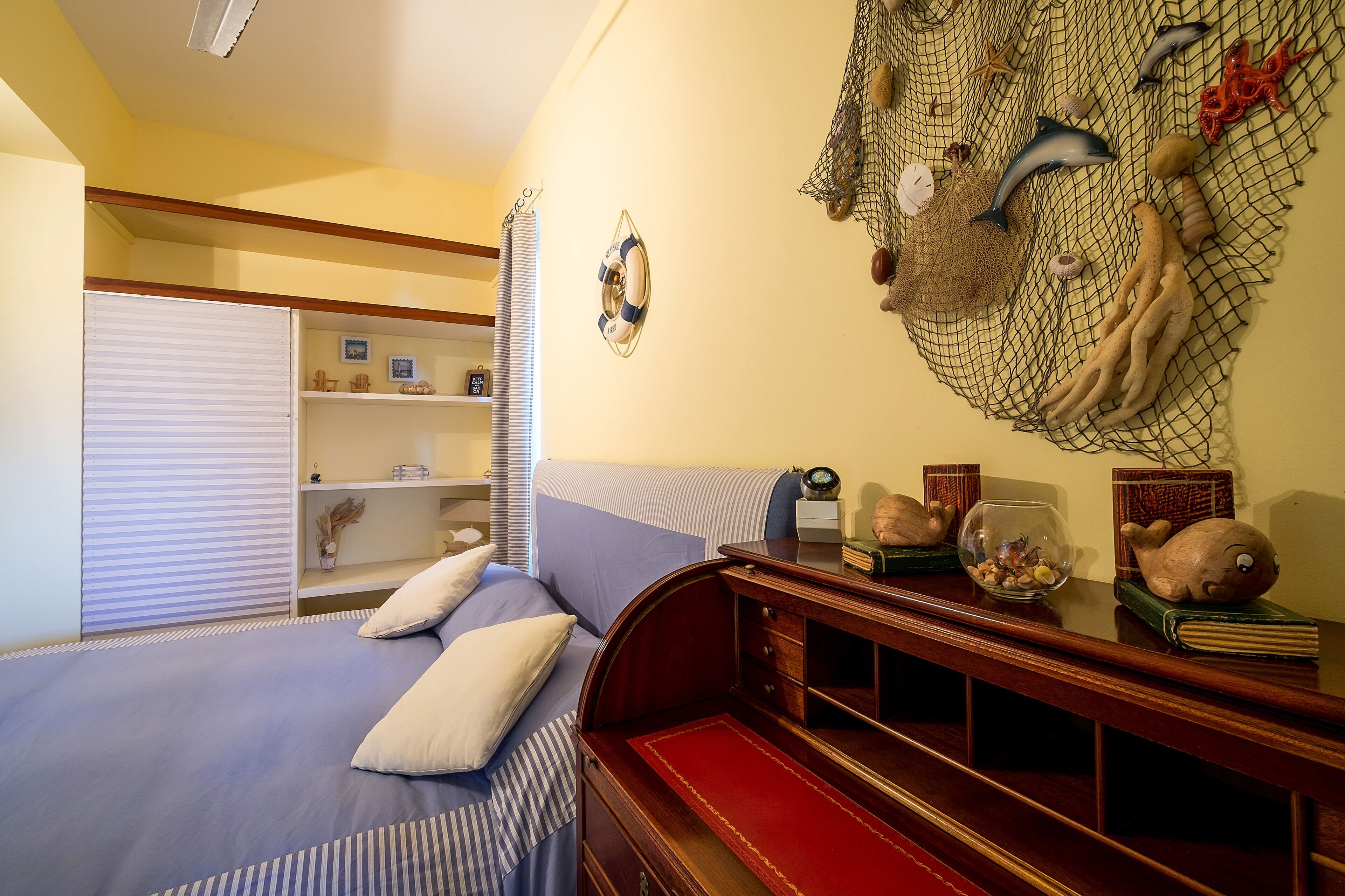 3 bedrooms, in-room safe, free WiFi, bed sheets
