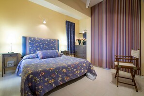 3 Schlafzimmer, Zimmersafe, kostenloses WLAN, Bettwäsche