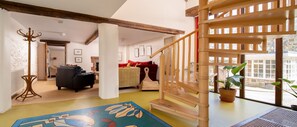 Interior - Weirmarsh Big Barn. Large barn conversion with large hot tub and games room. (North Devon)
