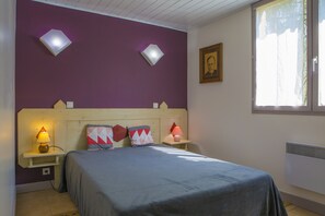 3 bedrooms, desk, iron/ironing board, free WiFi - Very beautiful 3* Cottage on the riverside, quiet in a green setting (Nans-Sous-Sainte-Anne)