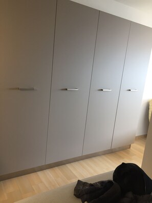 Interior - Empuriabrava apart. First line of the sea, central, Wifi, Air conditioning. (Empuriabrava)