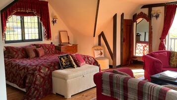 1 slaapkamer, een strijkplank/strijkijzer, gratis wifi, beddengoed