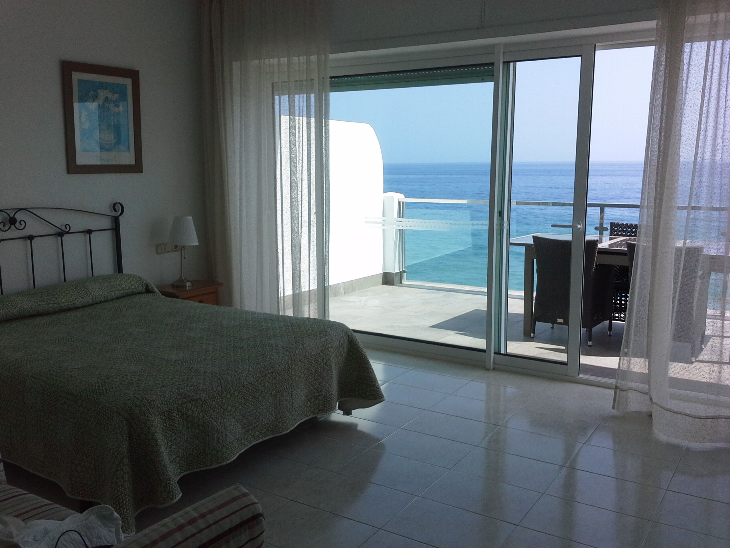 6 soverom, strykejern/-brett, wi-fi (inkludert) og sengetøy