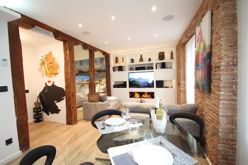 ILAIA MADRID PALACIO 特別価格7月と8月。