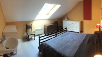 3 chambres, fer et planche à repasser, Wi-Fi
