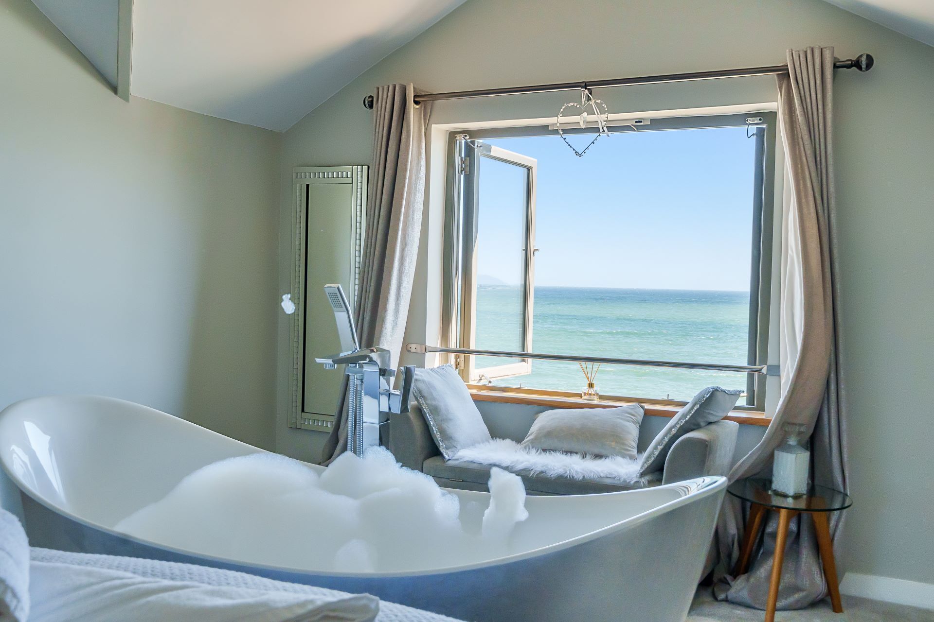 2 makuuhuonetta, internet