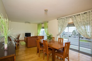 Interior - Family Holiday Home with 3 Bedroom, Downtown, Seaview (Ponta Delgada)