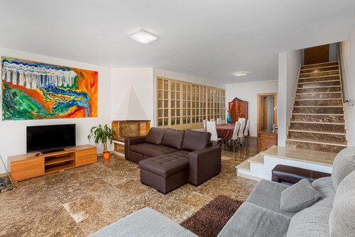 Splendid & Superb Park Guell House