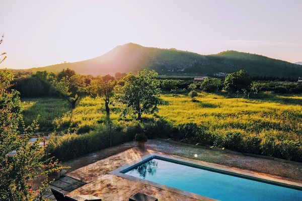 piscina, anochecer