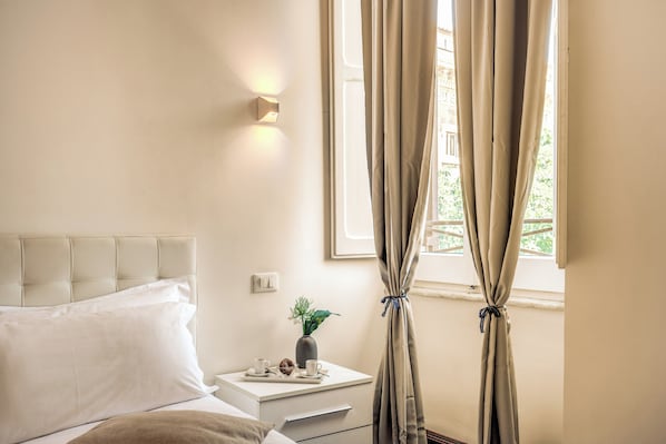 5 bedrooms, iron/ironing board, travel crib, free WiFi