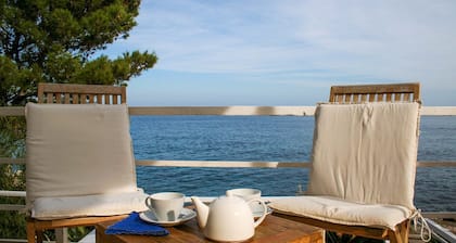 Right by the sea Villa in Palermo