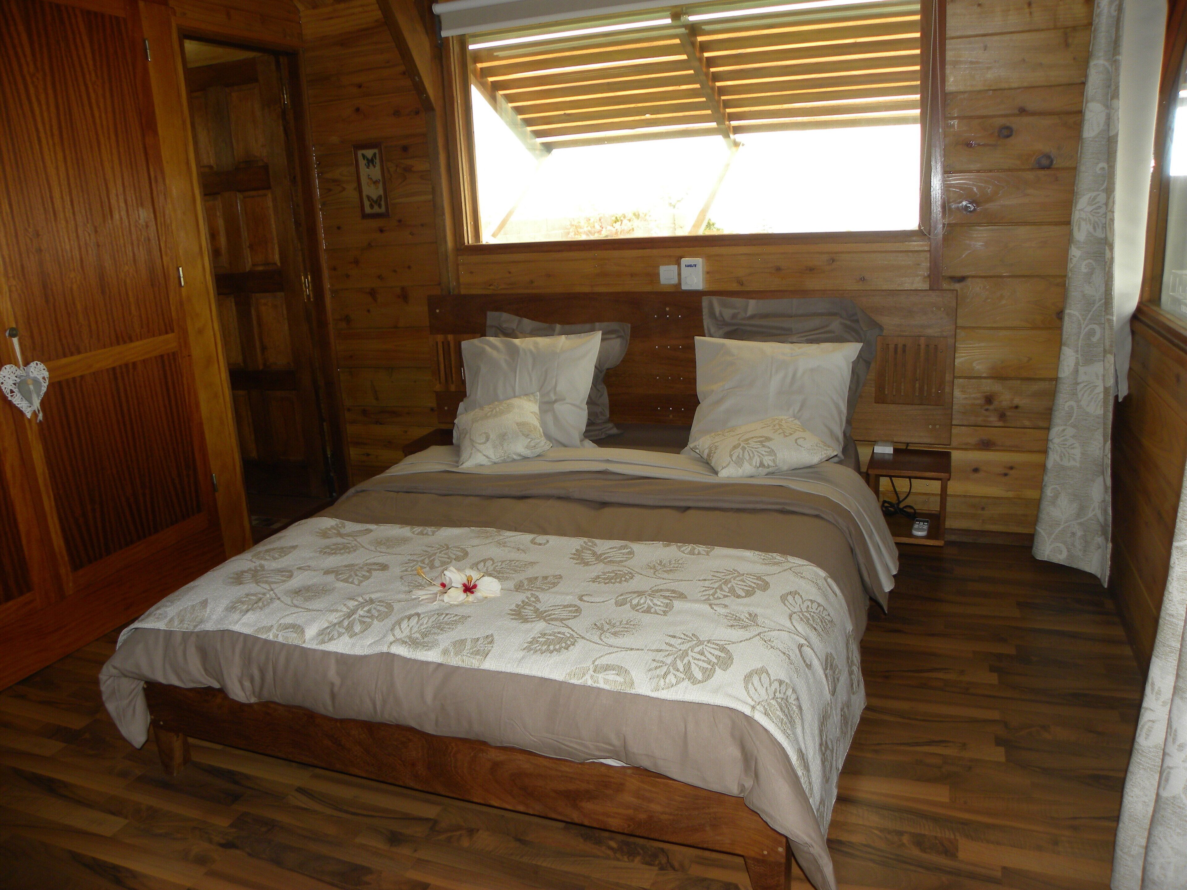 1 chambre, fer et planche à repasser, Wi-Fi, draps fournis