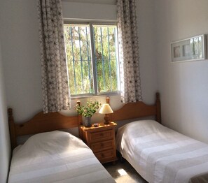 4 Schlafzimmer, Bügeleisen/Bügelbrett, WLAN, Bettwäsche