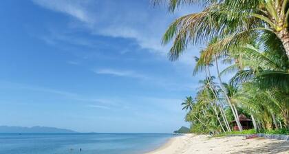 Upea merinäköala yli Bang Por Bay