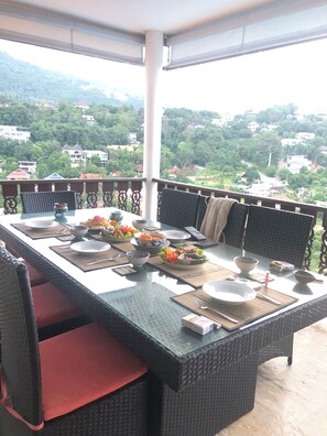 Outdoor dining