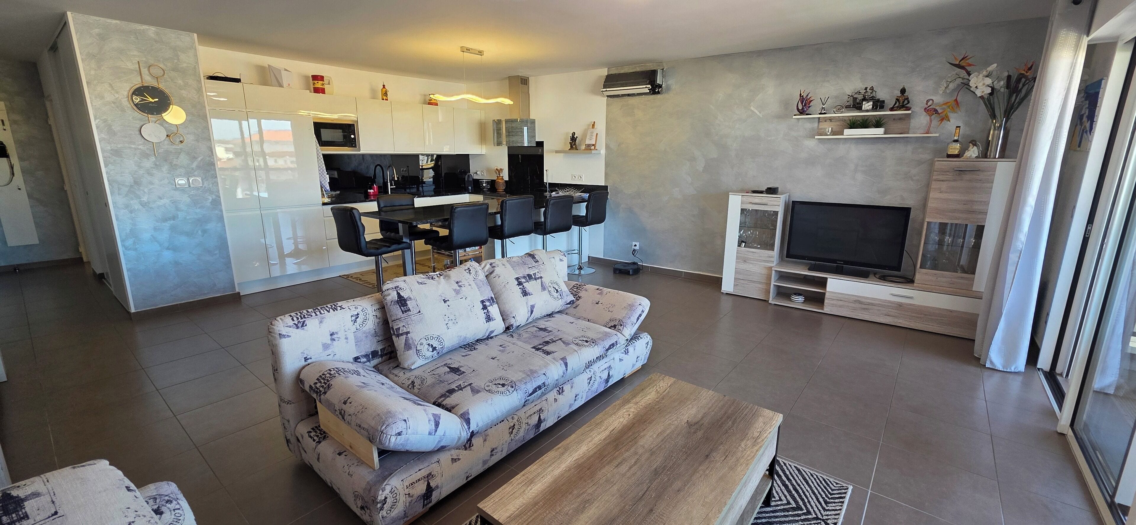 Fernseher, Musikbibliothek